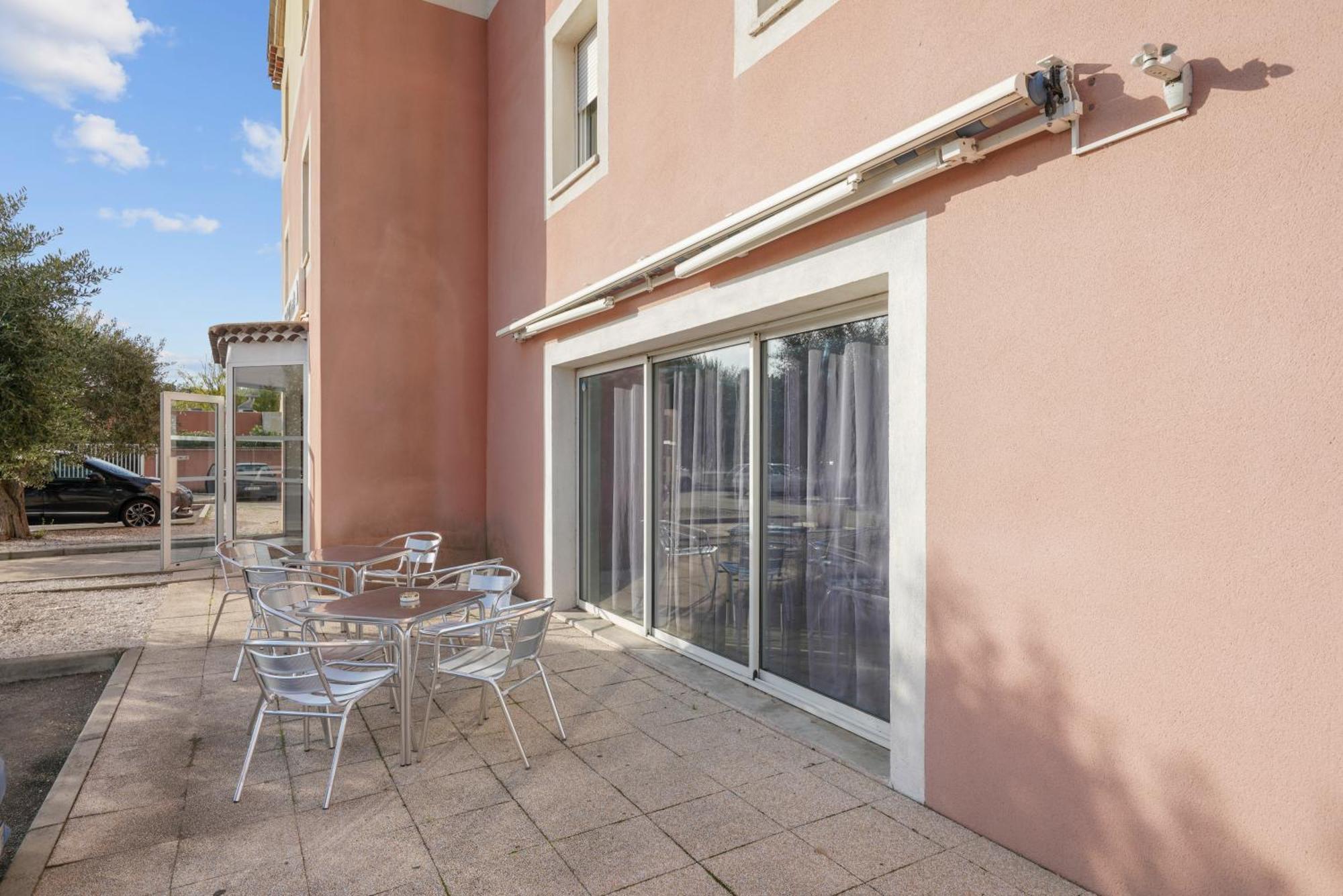 Hotel Akena Chateaurenard - Parc Des Expositions Avignon Esterno foto