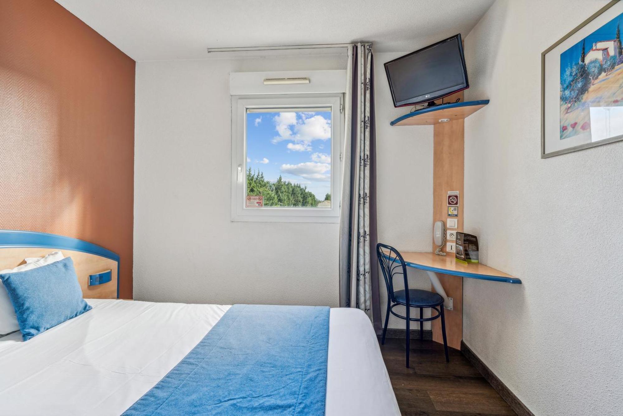 Hotel Akena Chateaurenard - Parc Des Expositions Avignon Esterno foto