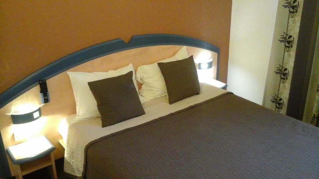 Hotel Akena Chateaurenard - Parc Des Expositions Avignon Esterno foto